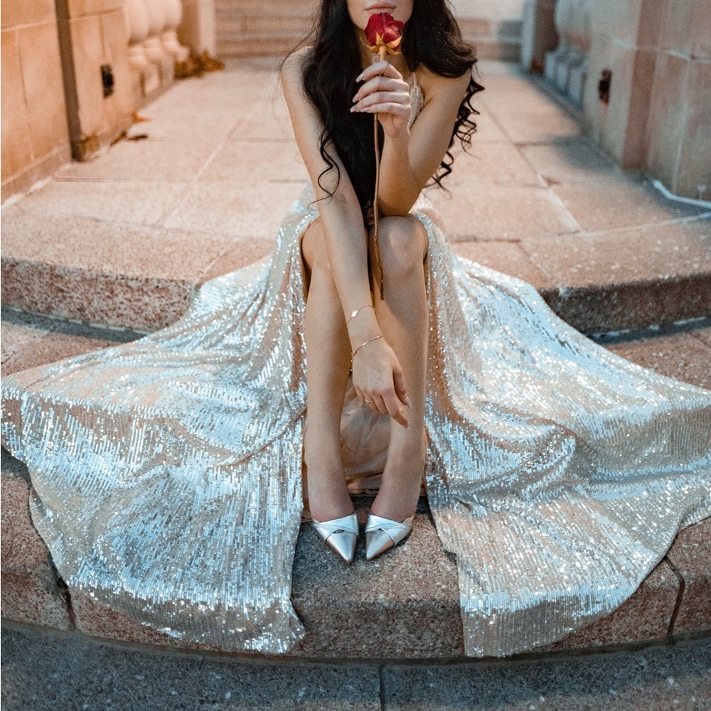 GORGEOUS GOWN